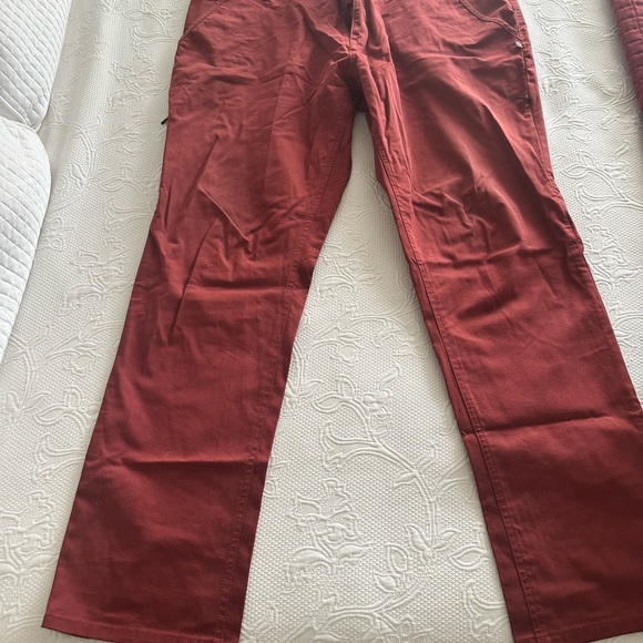 Oakley Rust Red Pants Like New - Picture 1 of 3